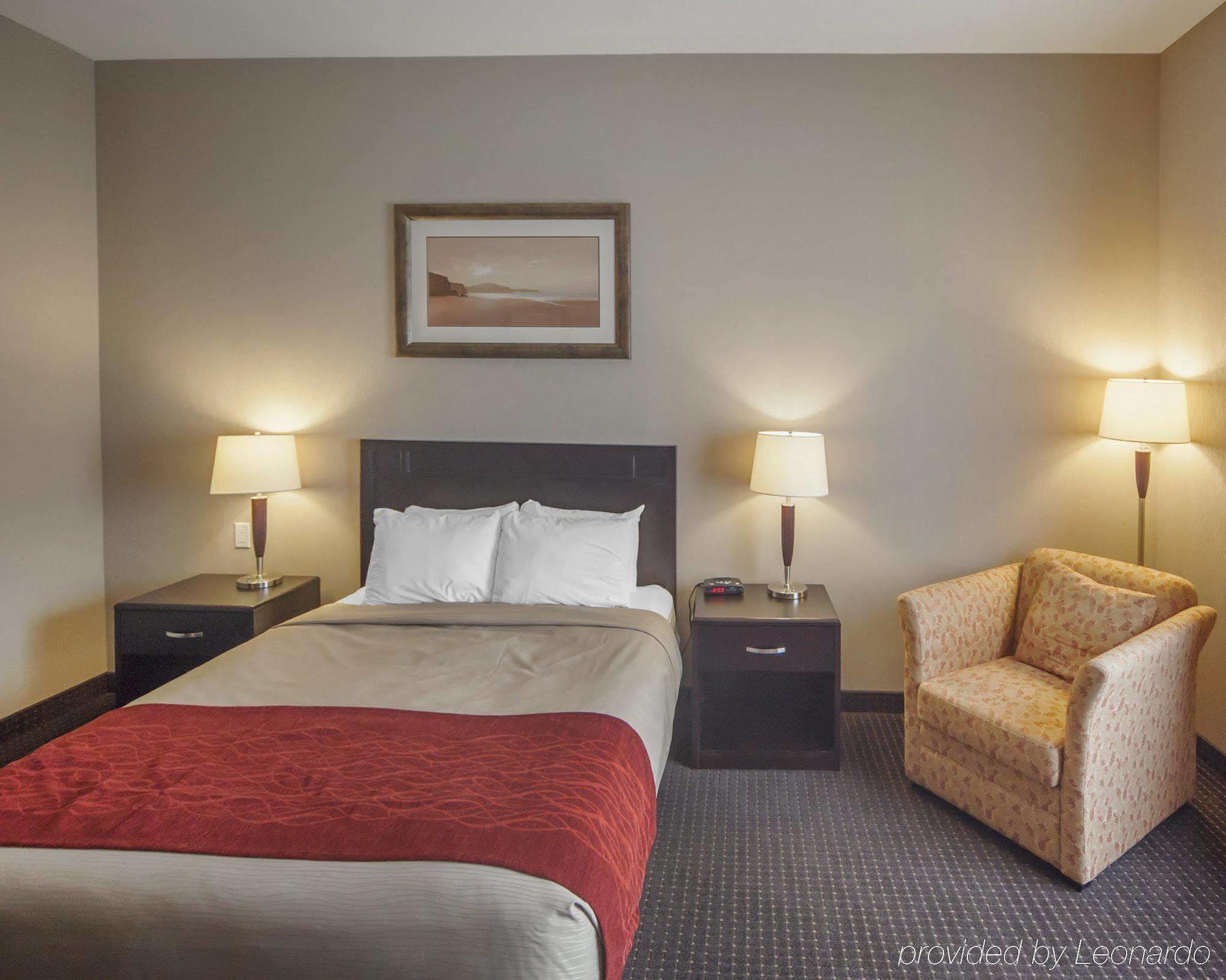 Comfort Inn & Suites Sylvan Lake Extérieur photo
